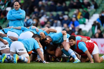 Mario Ledesma con el scrum de Los Pumas (REUTERS/Clodagh Kilcoyne)