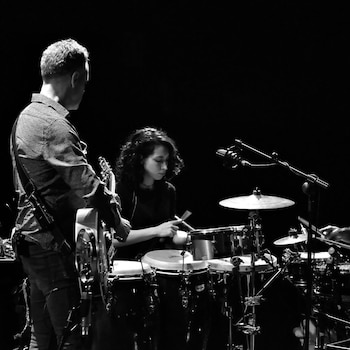Gala Celia percusionista Arjona Drexler