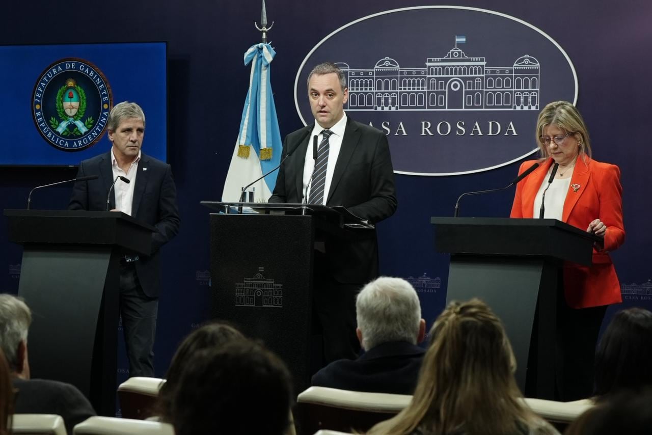 Caputo, Adorni y Monteoliva dieron una conferencia de prensa este viernes
