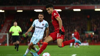 No paran los elogios para