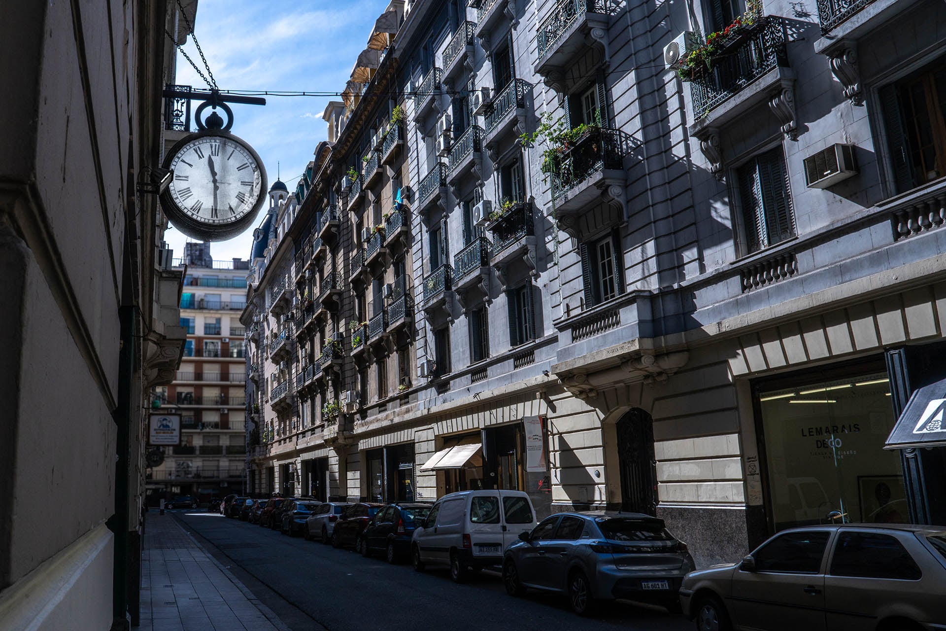 A dos cuadras de la Av. Corrientes y de la Av. de Mayo, el histórico Pasaje vive su mejor momento