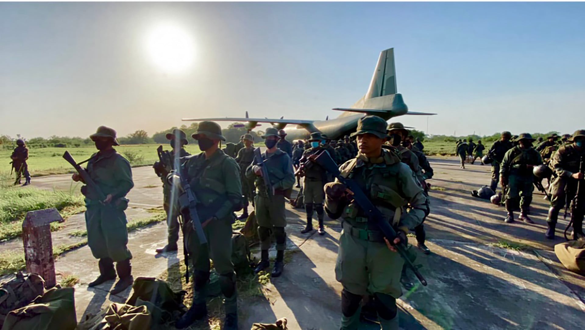 Militares trasladados a Apure para el combate contra la guerrilla colombiana