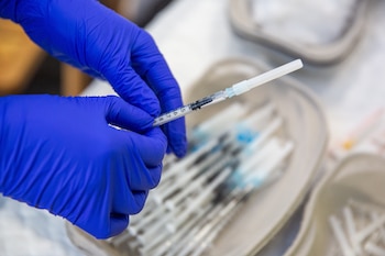 Actualmente, la PrEP se presenta en dos formulaciones: PrEP oral y la PrEP inyectable de acción prolongada (Efe)