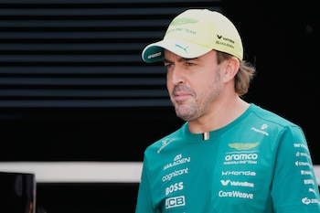 El piloto de Aston Martin Fernando Alonso (Foto AP/Darko Bandic)