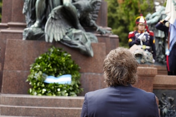 El mandatario dejó una ofrenda