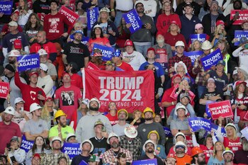 Votantes de Trump en un evento electoral en Pittsburgh, (Pensilvania, Estados Unidos)