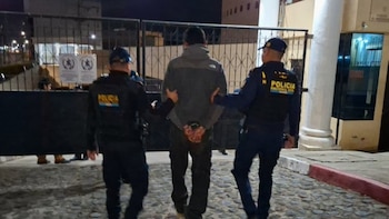 Detenidos siete policías tras hallarse nuevos indicios por incriminación tras el asesinato del exfiscal