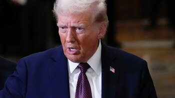 Donald Trump anunció que emitirá