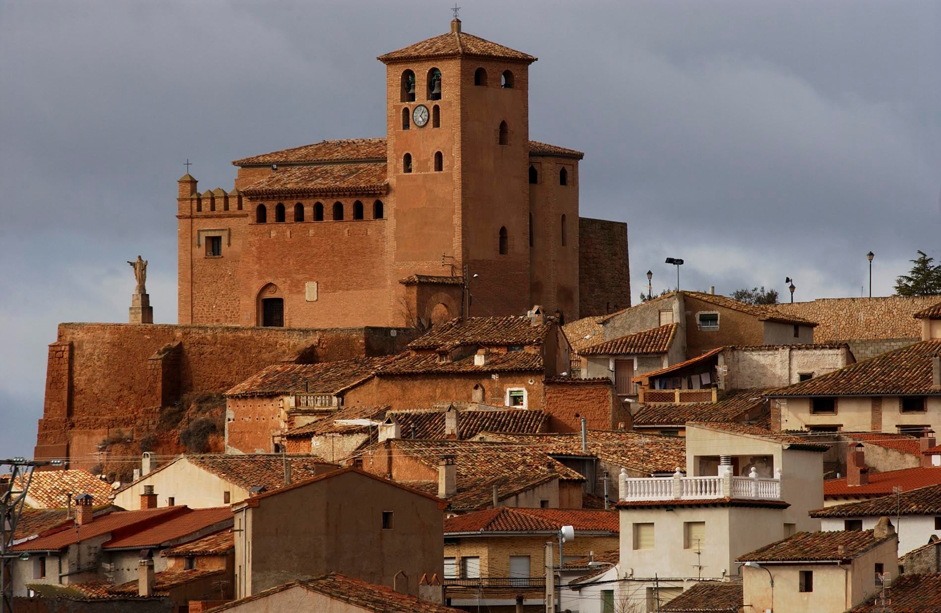 Iglesia de Santa Tecla, en Cervera de la Cañada (Patrimonio Cultural de Aragón).