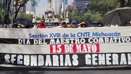 Marcha de la CNTE en el Día del Maestro: contingente sale del Metro San Cosme hacia el Zócalo | EN VIVO