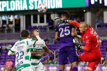 Gibran Lajud podrá representar a