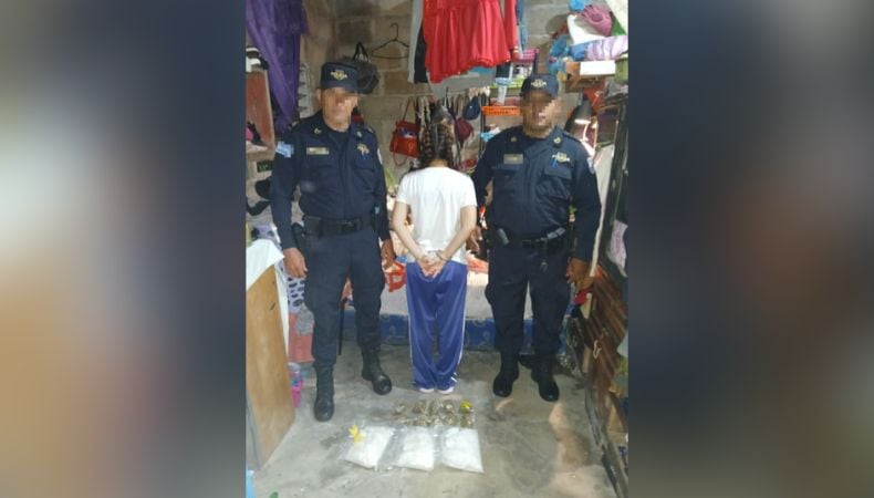 Adolescente recibe siete años de internamiento por traficar metanfetamina y marihuana en El Salvador