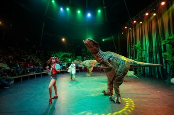 Circo Tsaurios llega a Lima.