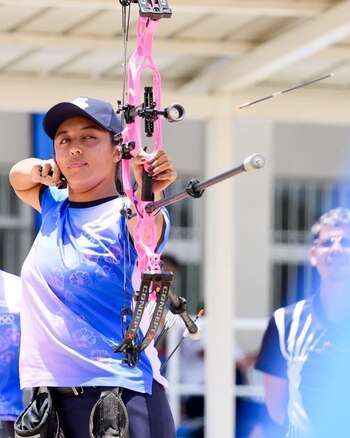 El equipo femenino salvadoreño logra una victoria por un punto en un duelo de máxima exigencia ante Ana Hernández, Dafne Quintero y Andrea Becerra. (Foto: Comité Olímpico de El Salvador)