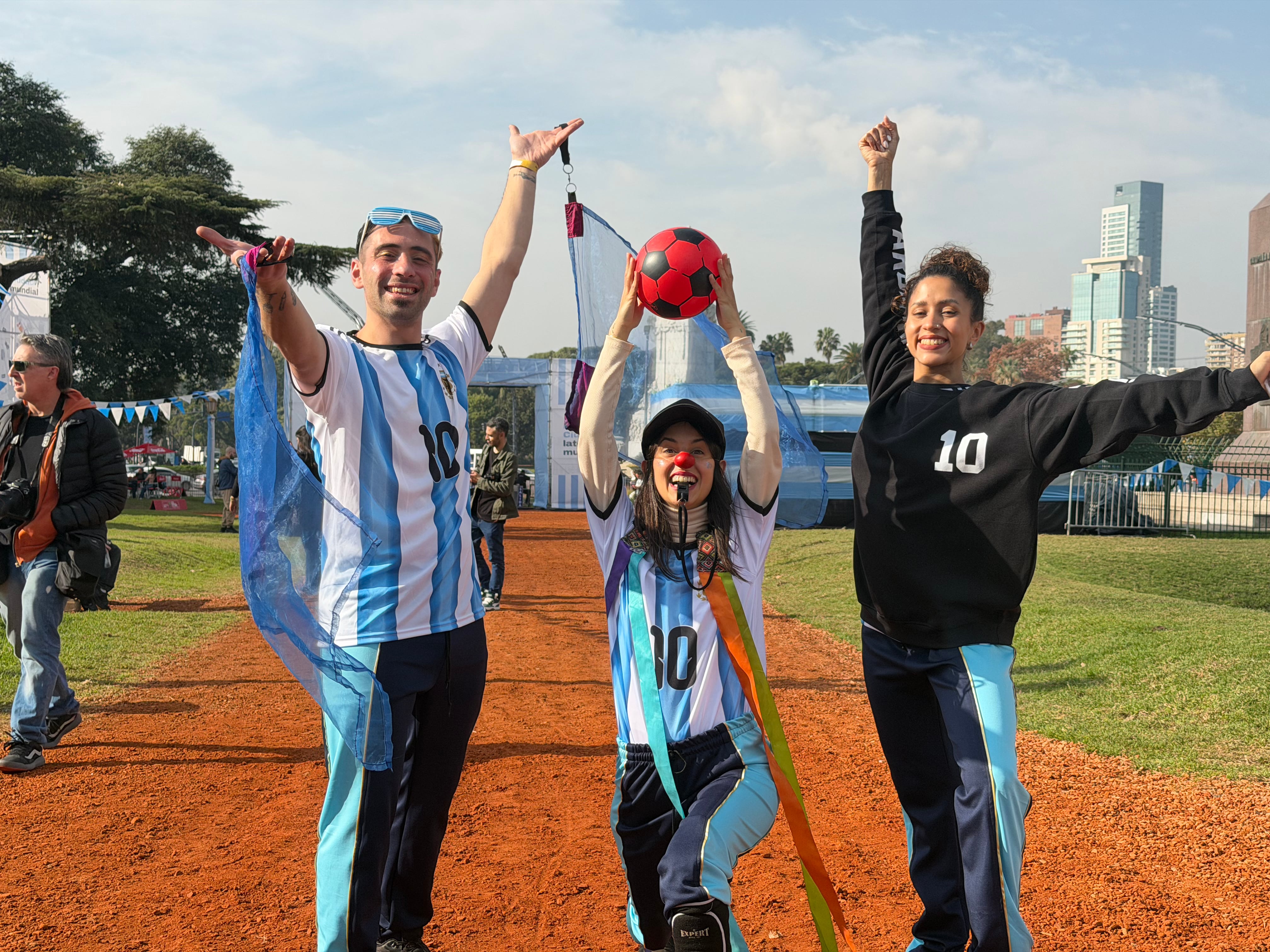 Plaza Seeber tendrá capacidad para 15.000 personas y transmitirá los partidos de la Selección argentina y otros encuentros relevantes hasta la final de la Copa del Mundo