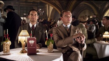 Tobey Maguire y Leonardo DiCaprio en "El gran Gatsby". Son amigos desde hace cuarenta años (Grosby Group)