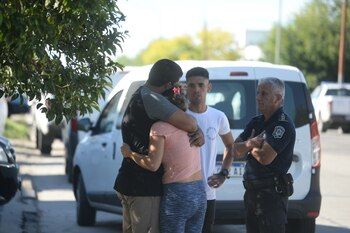 Familiares, vecinos y colegas del