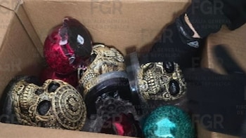 En figuras de cráneos y manzanas: aseguran metanfetamina oculta que pretendían enviar por paquetería en Jalisco