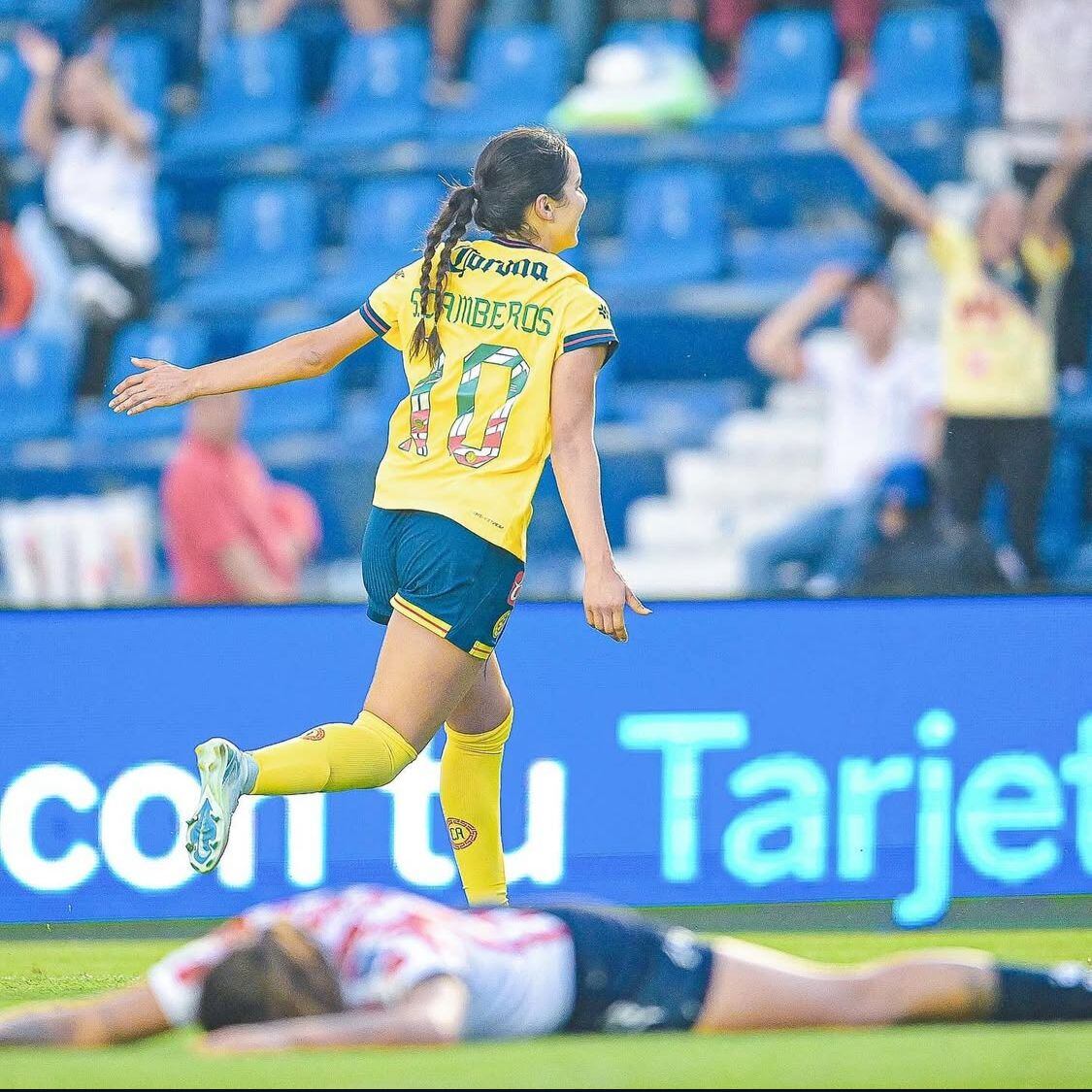 Scarlett Camberos afirma que el verdadero clásico femenino para el América es ante Chivas, y no contra Tigres, en la previa de la Jornada 14. (Instagram/ @scarlett_camberos)