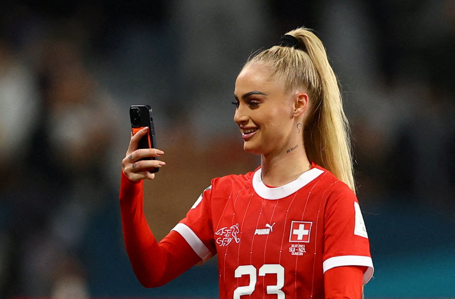 La jugadora de Suiza Alisha Lehmann (EUTERS/Molly Darlington)