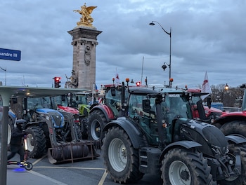 Decenas de tractores volvieron a