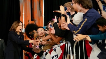 Un orador del mitin final