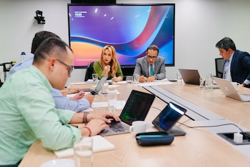 Juan Miguel Gallego junto a