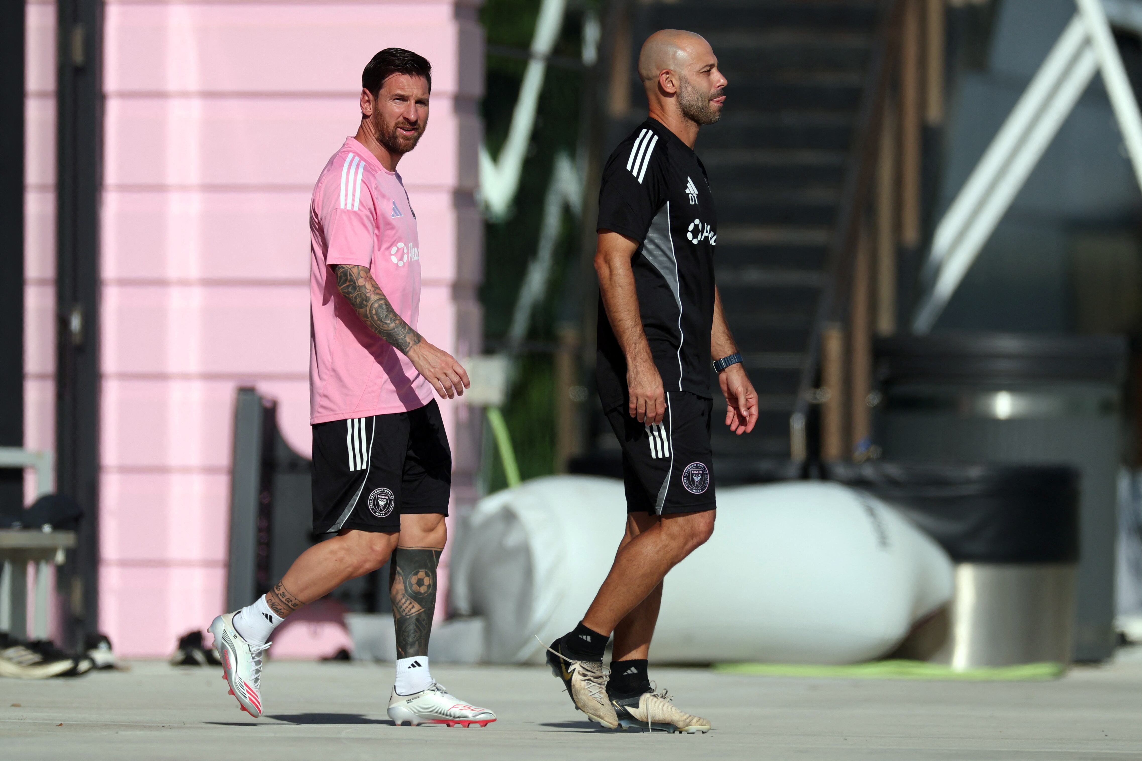 Mascherano y Messi en el entrenamiento del Inter Miami (REUTERS/Hannah Mckay)