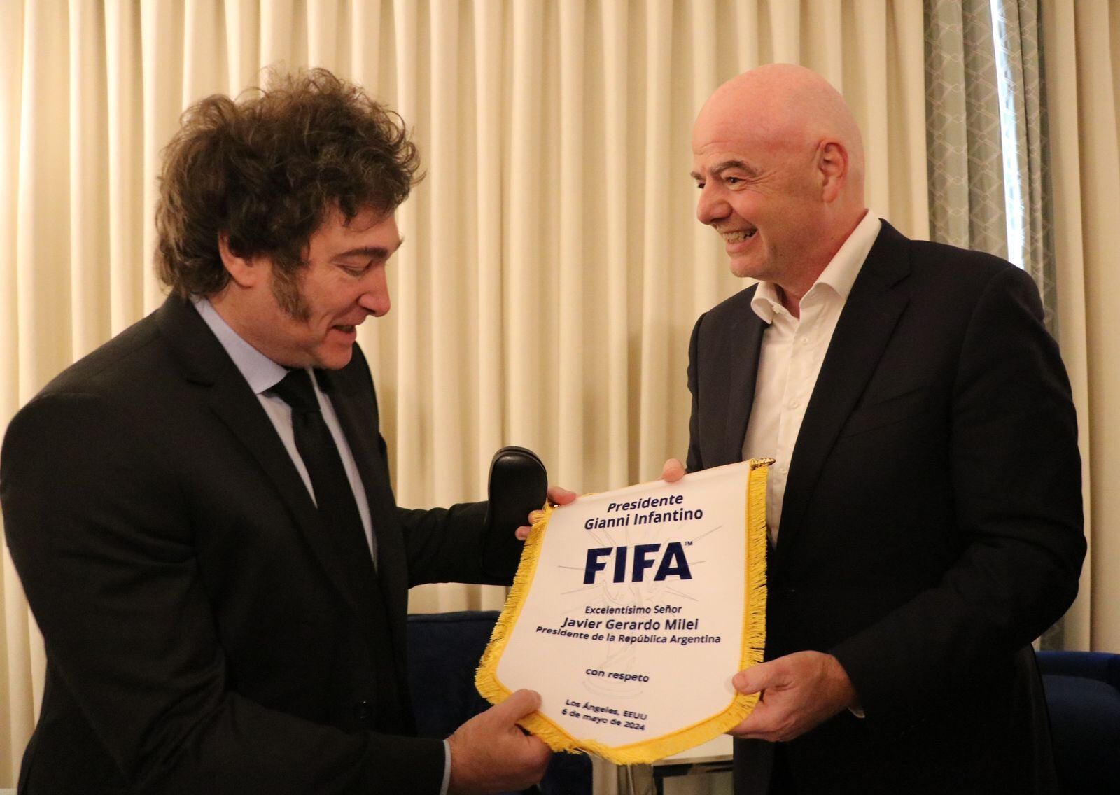 Javier Milei y Gianni Infantino durante la reunión que mantuvieron en Los Angeles, (Estados Unidos)