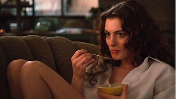 Prime Video se despide de una de las películas más recordadas de Anne Hathaway, inspirada en hechos reales: “Es divertida, sexy e inteligente”