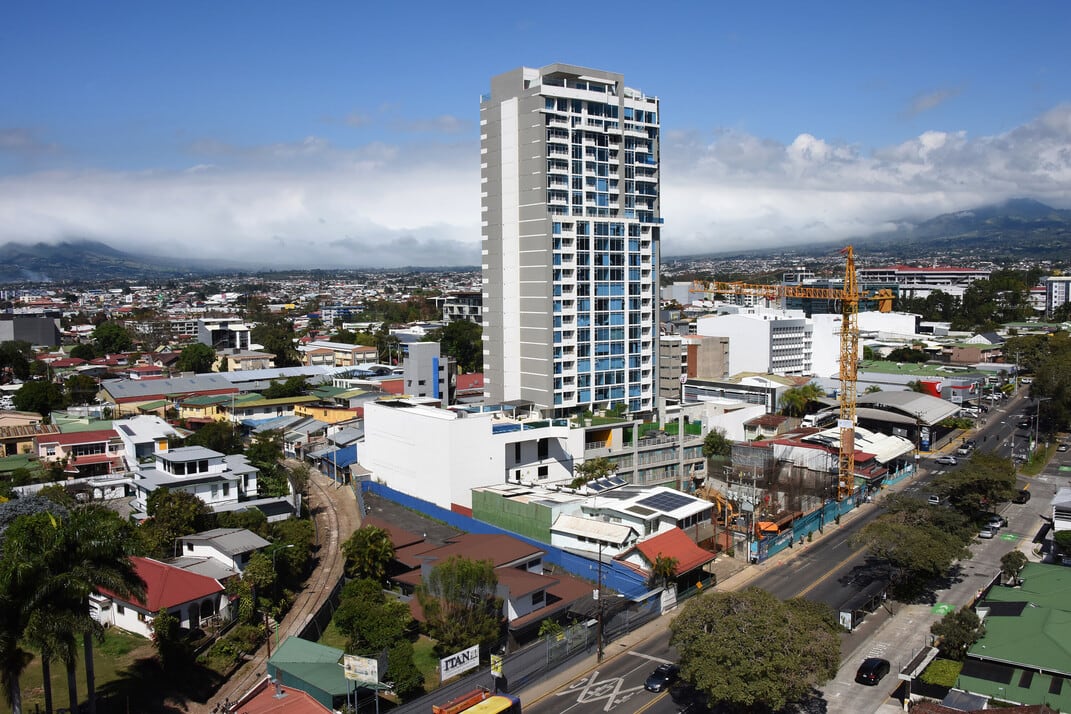Hacienda sostuvo que el oficio MH-DM-OF-0901-2026 no modificó el presupuesto vigente y que cualquier ajuste debe tramitarse en la Asamblea Legislativa. (Cortesía: Universidad de Costa Rica)