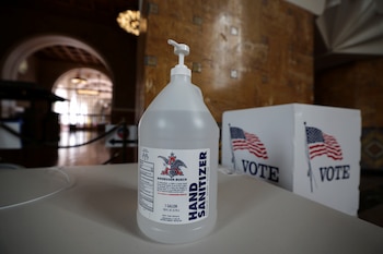 En los sitios de votación