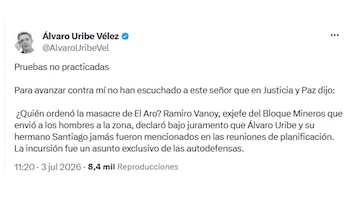 El exgobernador de Antioquia escribió en su cuenta de X, que se está haciendo omisión a testimonios que lo exoneran de toda culpabilidad en estos hechos - crédito @AlvaroUribeVel/X