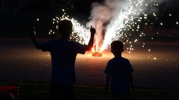 Riñas, uso de pólvora y