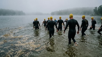 Compitió en un triatlón, contrajo una bacteria por la mala calidad del agua y terminó hospitalizado una semana