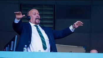 The Bermudez Dog retires from