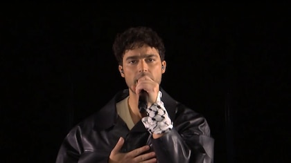 Primer gesto político en Eurovisión 2024: Eric Saade luce un pañuelo en apoyo a Palestina en la apertura del certamen