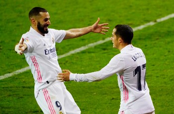 Lucas Vazquez y Karim Benzema fueron los autores de los goles merengues -REUTERS