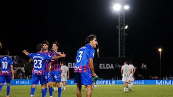 (Crónica) El Sabadell sigue en racha y el Eldense se abona a las remontadas