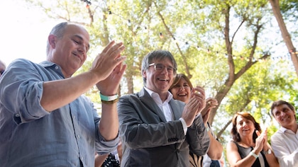 Los diputados de Junts se autoinculpan por “acompañar” a Puigdemont en su retorno a Cataluña pero niegan que eso sea delito