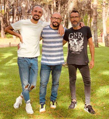 Abel Pintos junto a sus