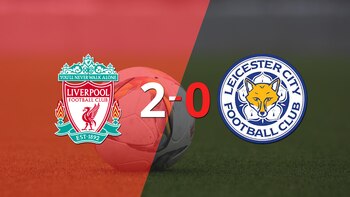 Liverpool gana 2-0 a Leicester