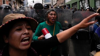 Tensión en Bolivia: seguidores de Evo Morales exigen la liberación de detenidos por los bloqueos
