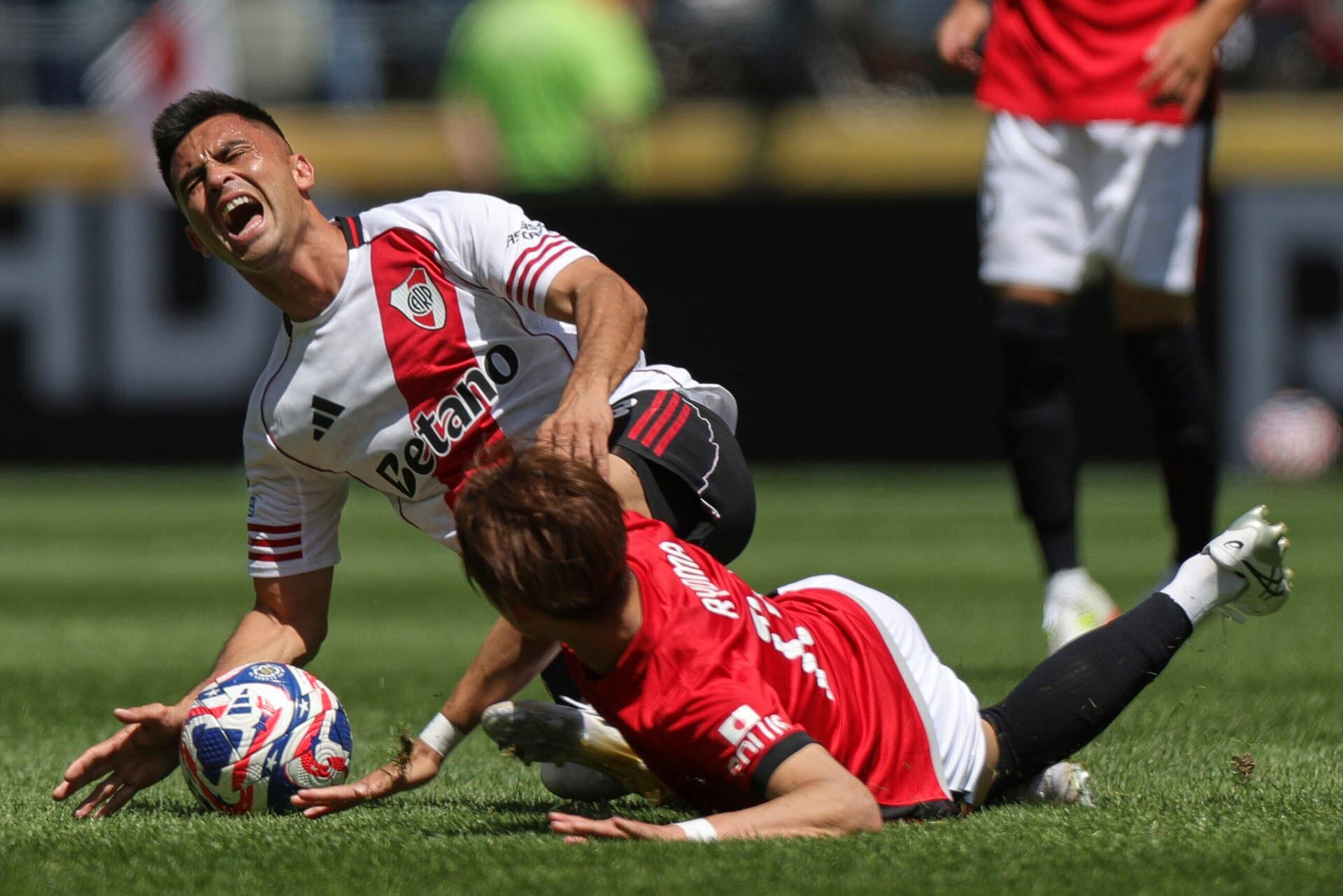 Las lesiones tuvieron a maltraer a Pity Martínez desde su regreso a River (Foto AP/Ryan Sun)