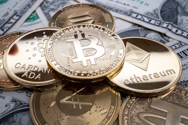 Invertir en criptomonedas implica múltiples riesgos que se deben considerar. Foto: (iStock)