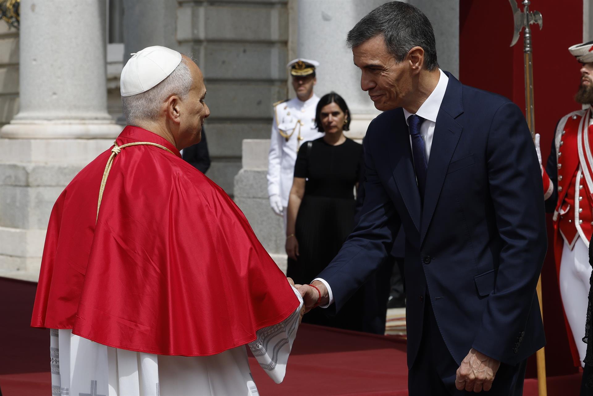 El papa León XIV acude por primera vez al Congreso en medio de una inesperada sintonía con Pedro Sánchez: inmigración, inteligencia artificial y rechazo a la polarización - Infobae