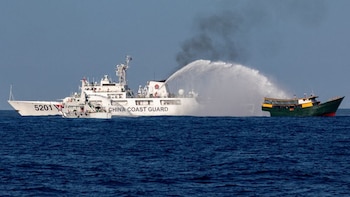 Filipinas calificó como “hipócrita” el rechazo del régimen chino al cumplimiento de la orden de soberanía en el mar del Este