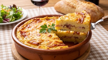 Cómo hacer pastel de patata y bacon: una receta casera fácil y lista en solo media hora