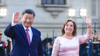 Dina Boluarte recibió a Xi