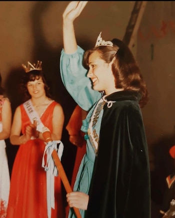 Daniela Cardone coronada Reina de